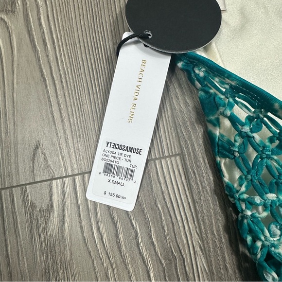 Amuse Society Turquoise Tie Dye Alyssa One Piece Swimsuit XS Knotted Side NWT - Picture 5 of 5
